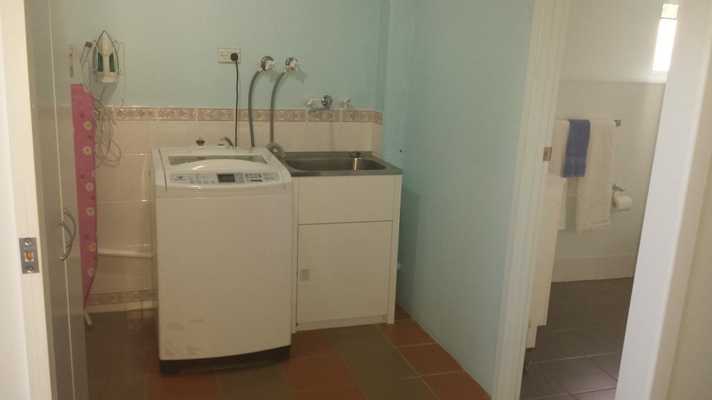 Studio Apartment With Seaview Airlie Beach Kamer foto