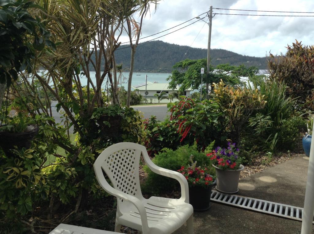Studio Apartment With Seaview Airlie Beach Buitenkant foto